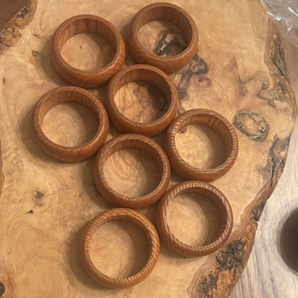 Set of 8 Wooden Napkin Rings